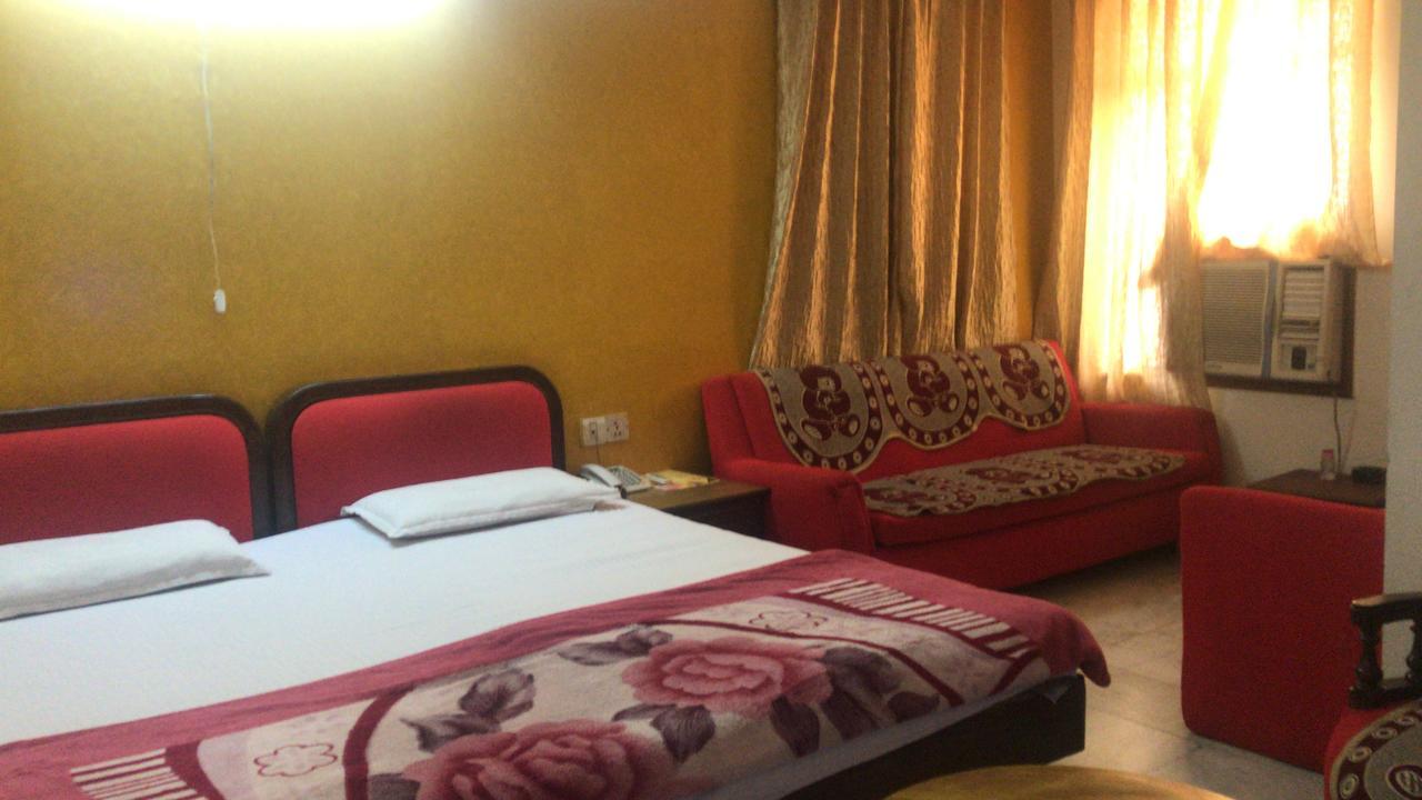 Hotel Sukant Palace Delhi  Esterno foto